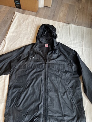 Nike Wind breaker Jacket Storm Fit Black Fit L Rain wind runner light running-image