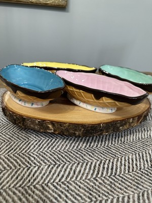 Pier 1 Imports Ice Cream Banana Split Boat Sundae Dish Waffle Design (4) Set-image