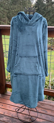 32 Degrees Heat Ladies size Small Teal Hooded Cozy Plush Sleep Lounger-image