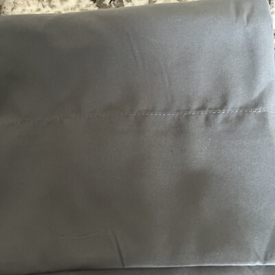 Mainstays FULL Flat Sheet Gray & Pillow Case 1 Red King Size Fitted Sheet-image