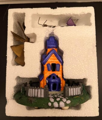 Soy Basics Wind Warmer Halloween Haunted House Spinning Candle Topper **READ**-image