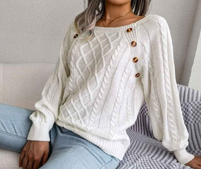 BRAND NEW! Cozy XL Womans White Sweater-image