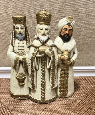 Vintage Three Kings Wise Men Wind Up Musical Figure Christmas Nativity Gold-image