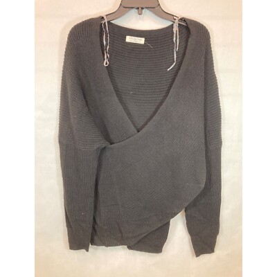 Chic Knit Elegance: X-Large Grey Women's Sweater - Cozy Comfort & Timeless Style-image