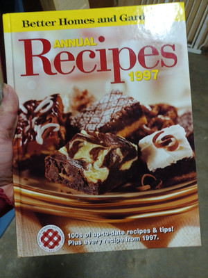 Better Homes and Gardens Annual Recipes 1997 - Hardcover - VERY GOOD-image