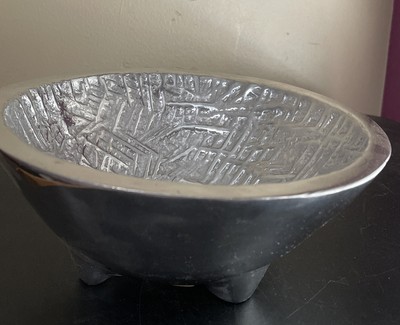Old Town Imports SIGNED Metal Abstract design bowl  7