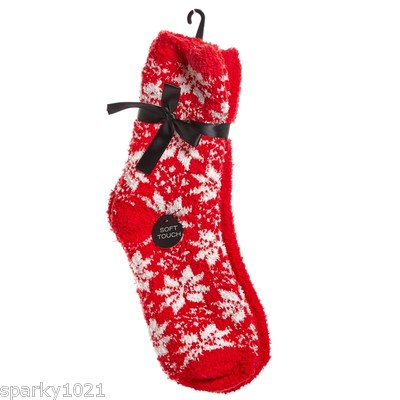 MeMoi Cozy Collection Snowfall  2 Pair Pack Women's One Size Plush Socks Red-image
