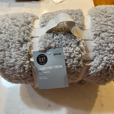 Wayland Square Luxury Pom Throw Blanket 50