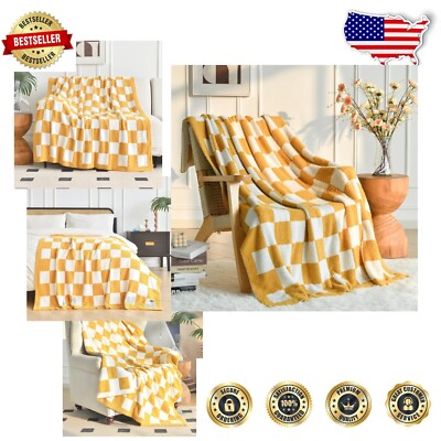Warm and Cozy Checkered Microfiber Throw Blanket - Perfect Gift for Any Occasion-image