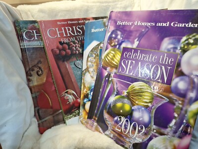 Lot Of 4 Better Homes And Gardens Hardback Christmas Books 2002-03 & Vol.15-16-image