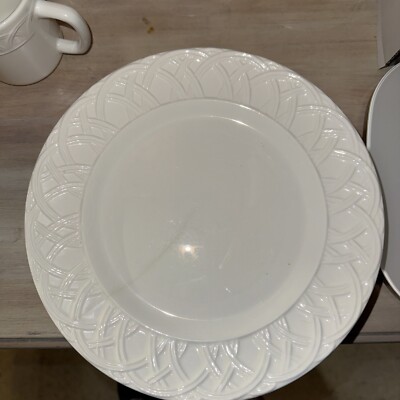  BASKET RELIEF Dinner Plate Italy Earthenware Exclusively Made for PIER 1 -image