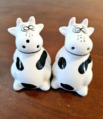Cute Cow Salt & Pepper Shakers 3