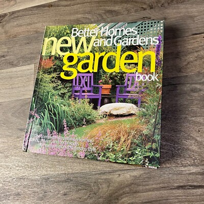 Better Homes and Garden New Garden Book 2005 (good condition)-image