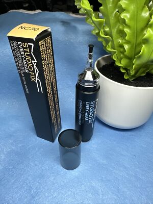 MAC STUDIO FIX EVERY-WEAR ALL-OVER FACE PEN NC30 2 In 1 Foundation And Concealer-image